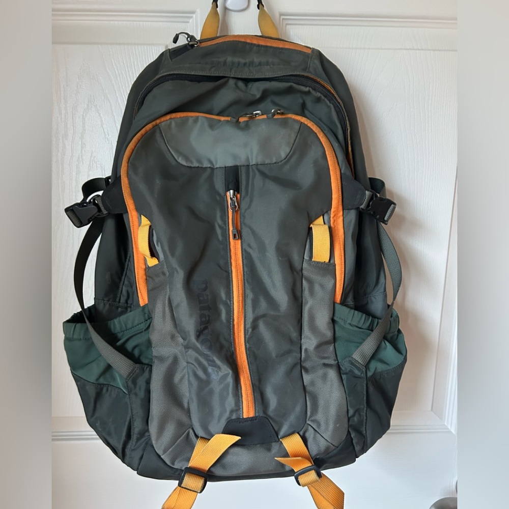 Patagonia Green and Orange Backpack 28L
